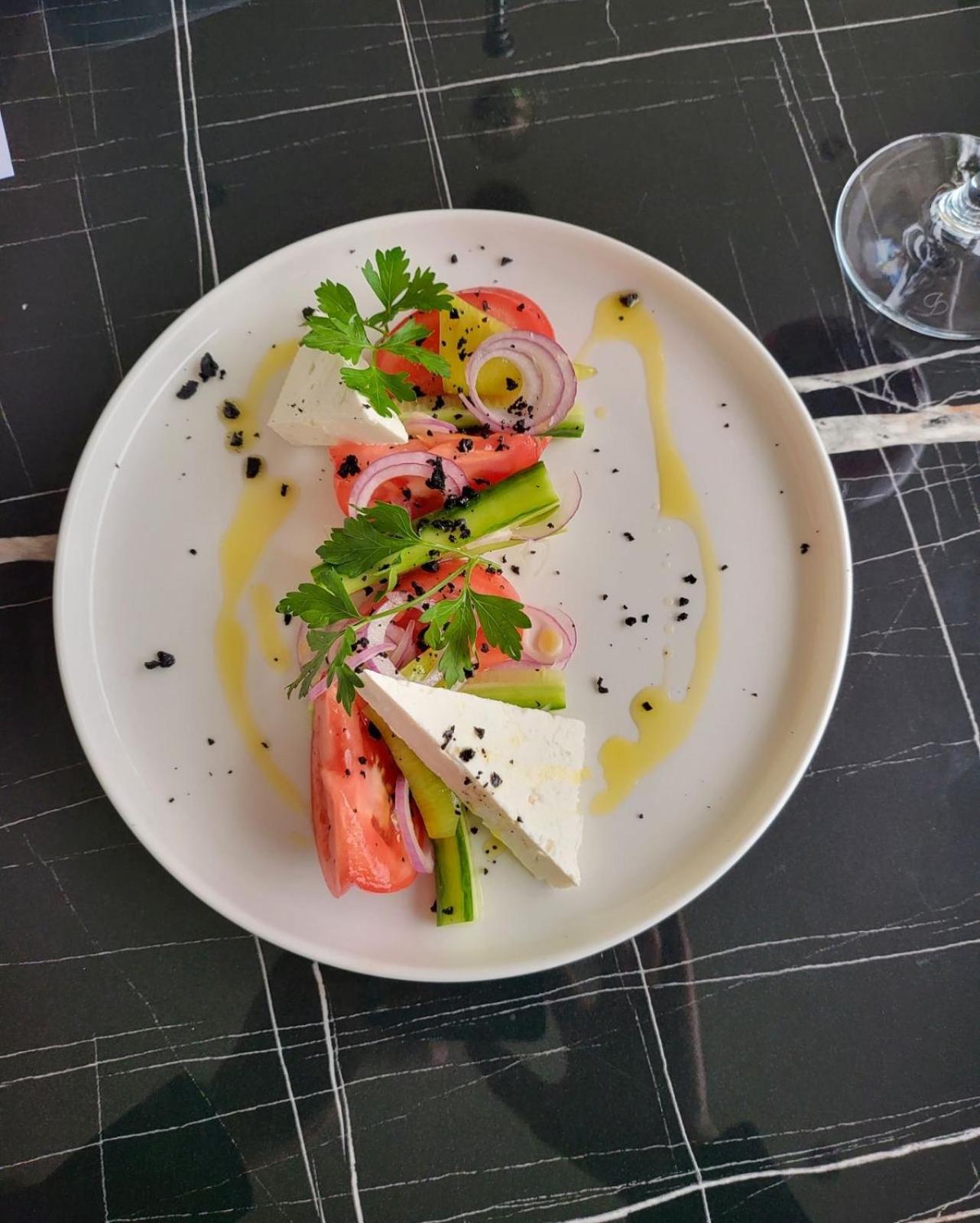 Meatsa Hotel Kurdzhali ภายนอก รูปภาพ