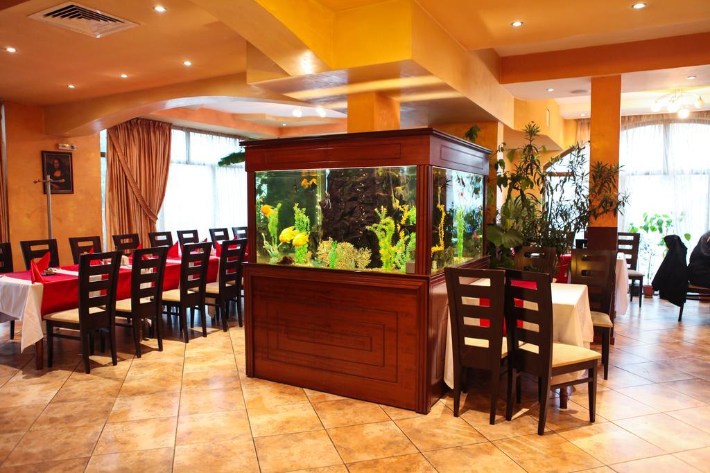 Meatsa Hotel Kurdzhali ภายนอก รูปภาพ