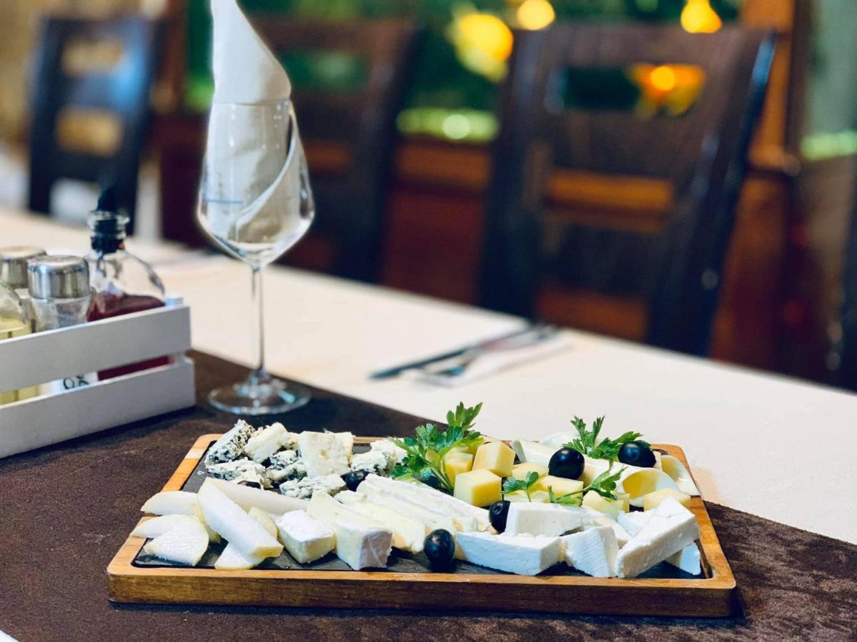 Meatsa Hotel Kurdzhali ภายนอก รูปภาพ
